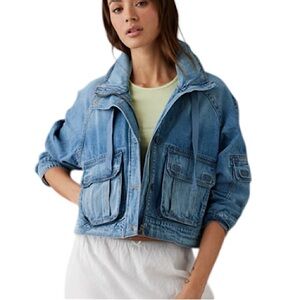 American Eagle Dreamy Drape Stretch Cargo Cropped Denim Jacket